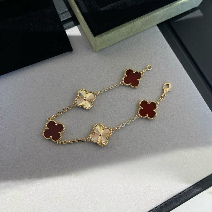 Bracelet 5 Motifs VC